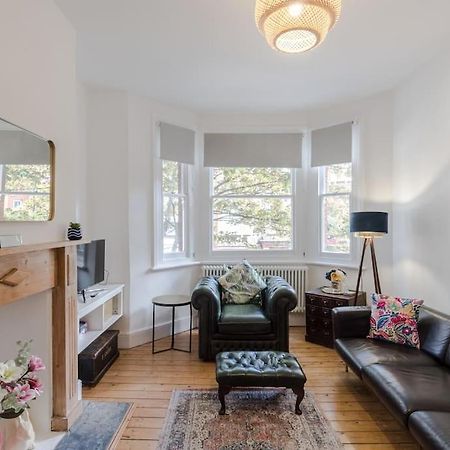 The Oval Abode Apartment London Bagian luar foto